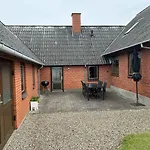 Spacious Near The Semesterbostad *