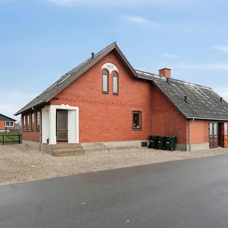 Spacious Near The Casa vacanze