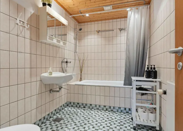 Spacious Near The Nyaraló *